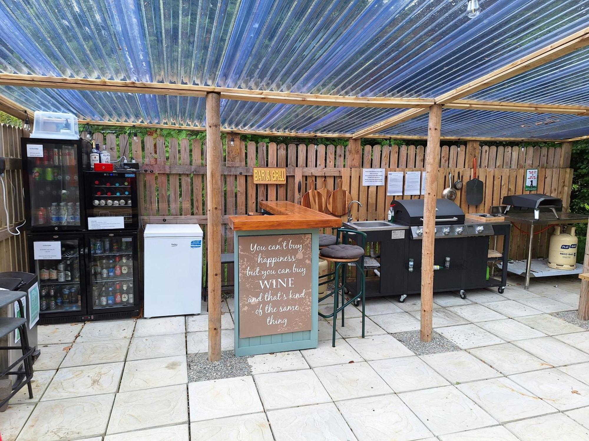 Priory Glamping Pods And Guest Accommodation Killarney Exterior photo